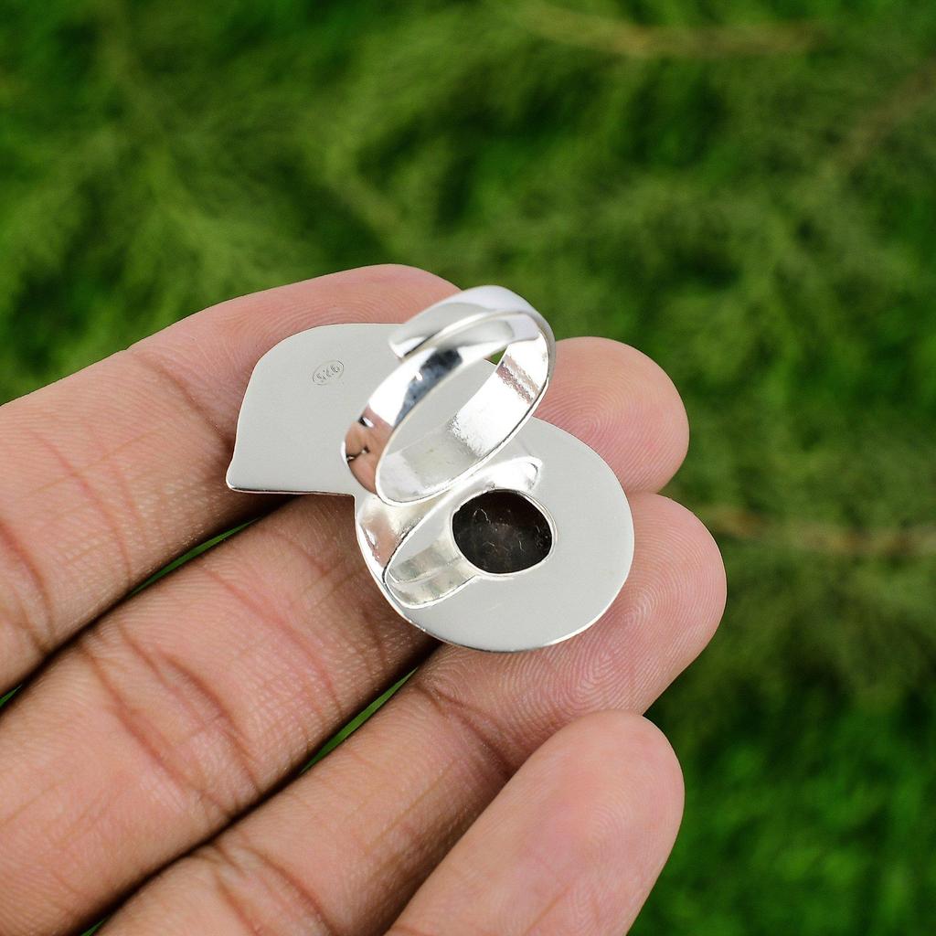 Strawberry Quartz Gemstone Bezel Elegant Trendy Solitaire Ethnic Ring 925 Silver