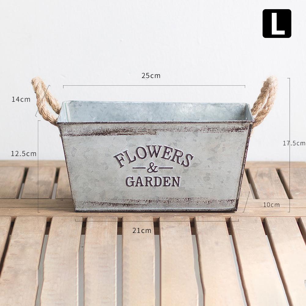 Железный вазон для цветов