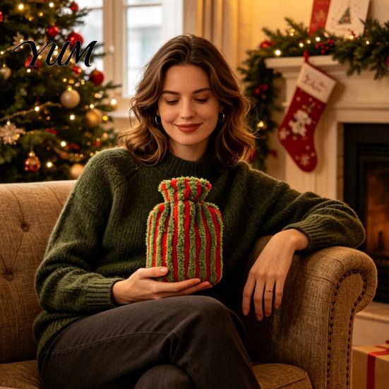 PVC Hot Water Bottle 500/1000/2000ML Christmas Bottle, Bag with Plush Cover, Xmas Long Lasting Heat Retention, Winter Warm for Hands & Feet Cover