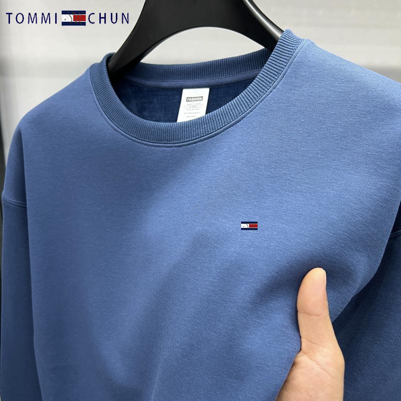 Tommy Men's Cozy Fleece-Lined Winter Hoodie: Warm Round Neck Pullover