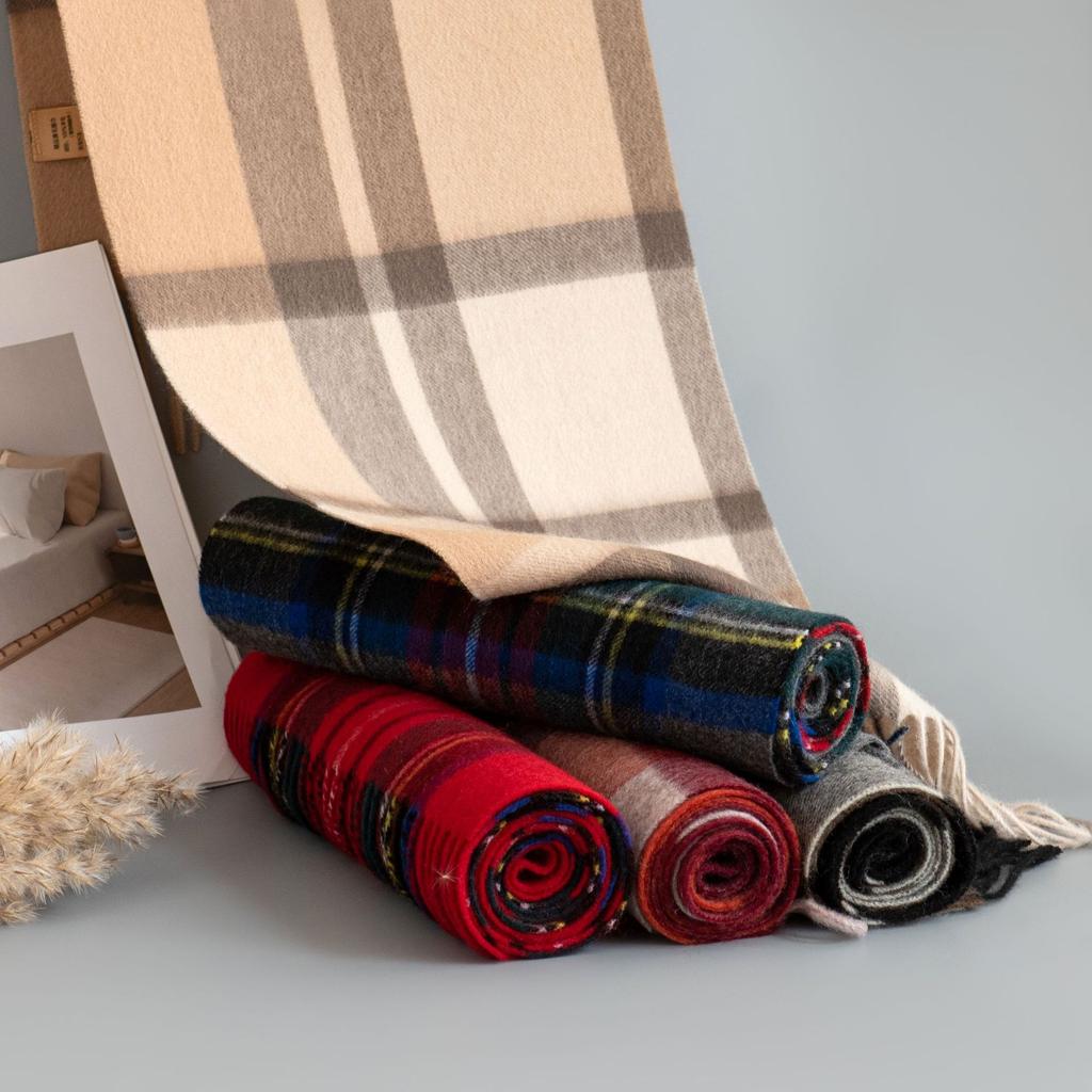 Christmas 100% Wool Scarf, High-quality Women's Versatile, Plaid Stitching Warm Neck