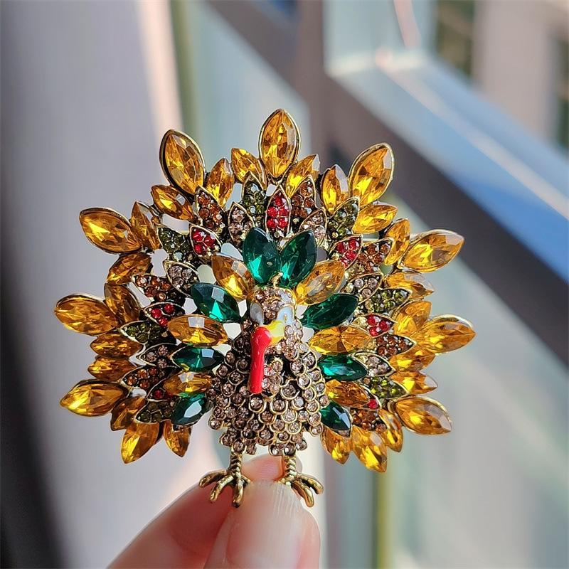 Retro Fashion Turkey Brooch, Creative Thanksgiving Funny Animal Brooch, Personalized Coat Chest Flower Accessory