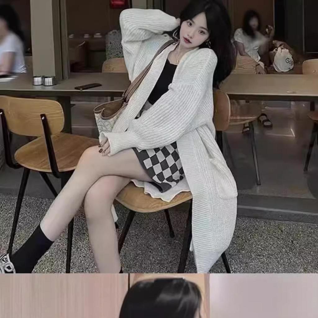 Chunky Knit Women's Cardigan - Versatile, Loose, Mid-Length for Autumn/Winter.