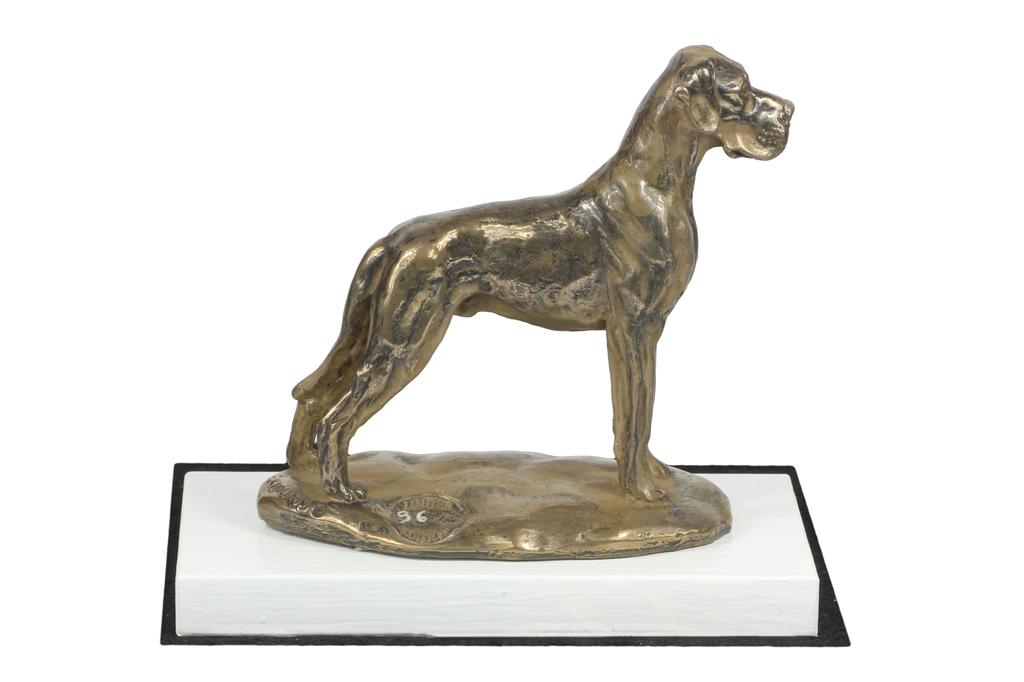 Dog Niemiecki Ii - Statuetka Psa, Figurka Na Białej Podstawie, Trofeum Na Wystawę Psów Marki Art-Dog