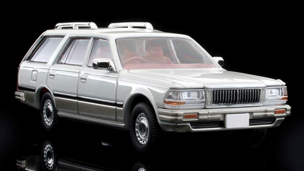 Tomica Limited Vintage Neo Nissan Cedric Wagon V20E SGL Limited Finished Product 311904 1/64 LV-N209a White/Silver