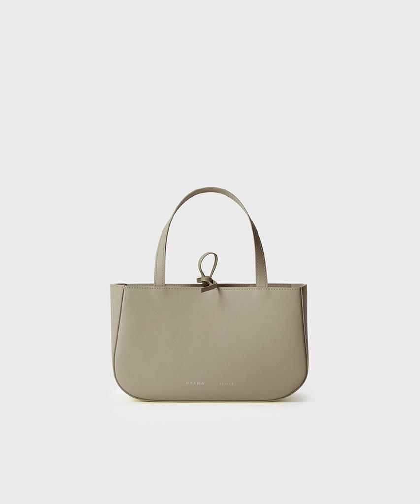 Herma Kua Tote Bag Ecru