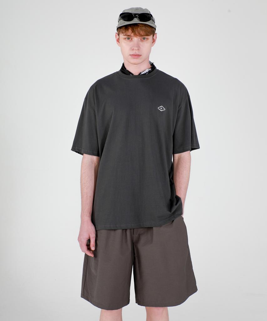 ESN Nylon Single-Pleat Wide Shorts Charcoal