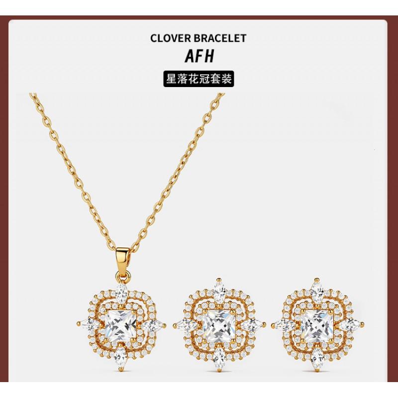 Gold Plated Copper Clover Pendant Jewelry Set O-Chain Earrings Women
