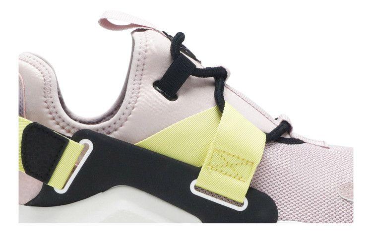 Women's Sneakers Nike Air Huarache City Low Plum Chalk (Women's) Plum Chalk/Summit White-Celery-Black