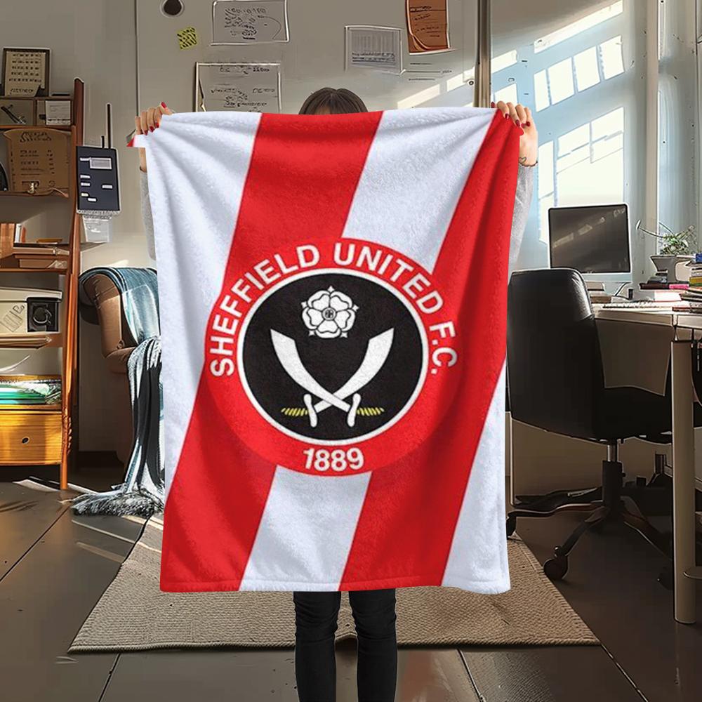 1Pc Sheffield United FC Print Flannel Blanket, High quality Comfortable for All Seasons, Home Decor, Warmth and Comfort, Perfect for Christmas GiftS