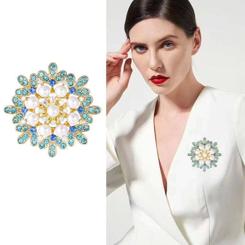 Creative Flower Brooch Versatile Scarf Buckle Anti-Exposure Buckle Corsage Brooch Women'S Accessories