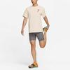 Nike Dri-FIT UV Hyverse с графическим принтом сзади и буквенным принтом, защита от солнца, быстросохнущий топ для фитнеса с короткими рукавами, мужские топы песочно-белого цвета FB6895-126