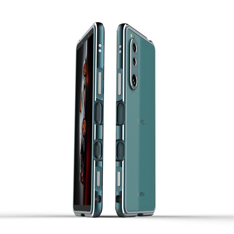 Защитный чехол-бампер из металла для Sony Xperia 1 III/X10 III с замком-винтом Aurora