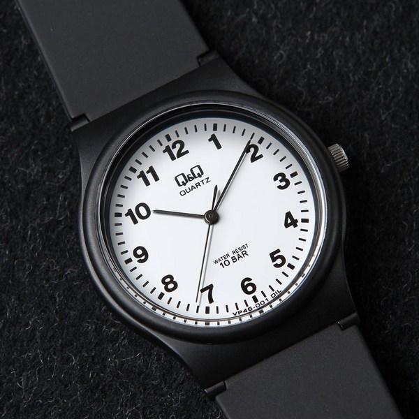 Q&Q Low Noise 10 ATM Waterproof Watch 01