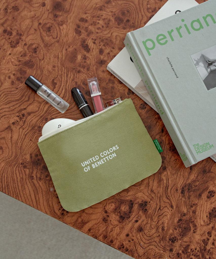 Простая косметичка Benetton (10 цветов)