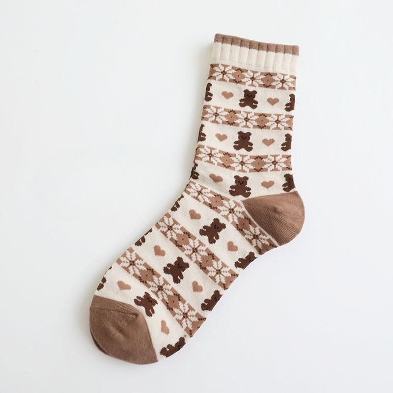 Носки с Мишкой Женские Носки до середины икры Весенне-летние стили Милые и Модные Мультяшные Универсальные и Повседневные Носки