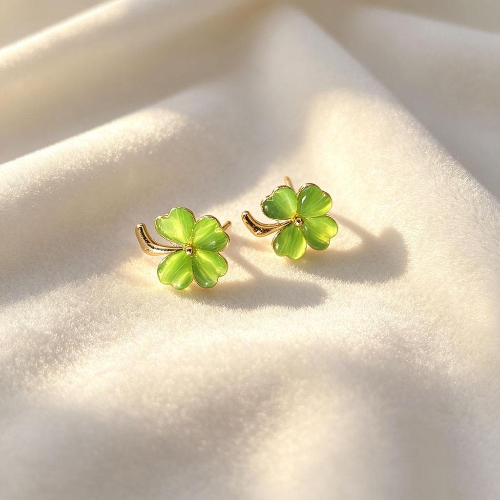 New Green Four-Petal Earring Temperament Earrings for Women Daily Versatile Ear Drops Ear Studs Niche Design
