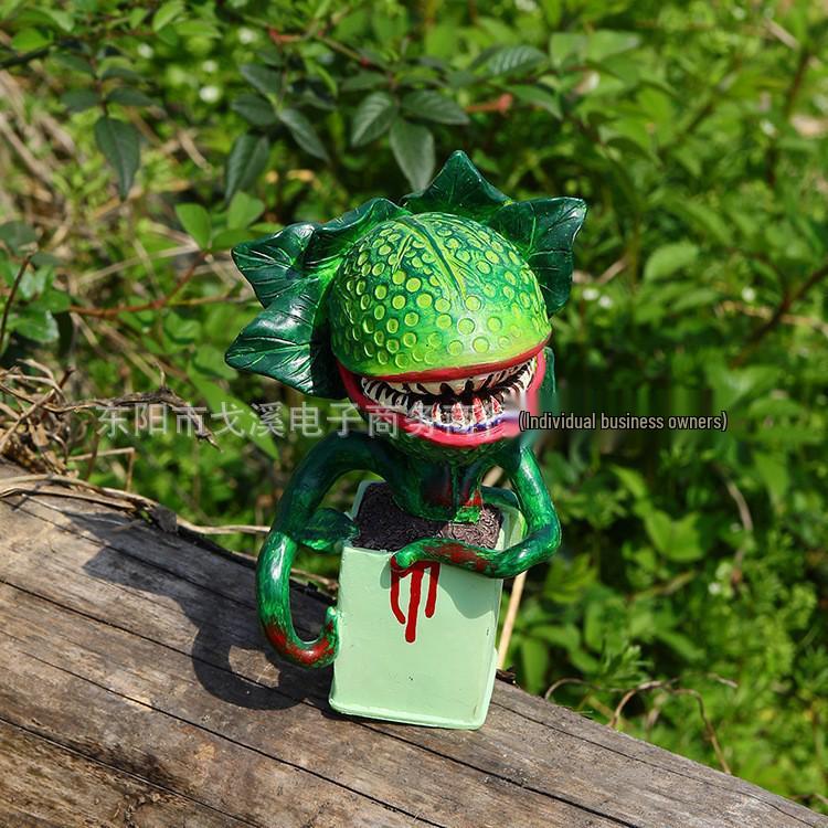 Carnivorous Plant Resin Ornaments: Halloween Garden Decoration
