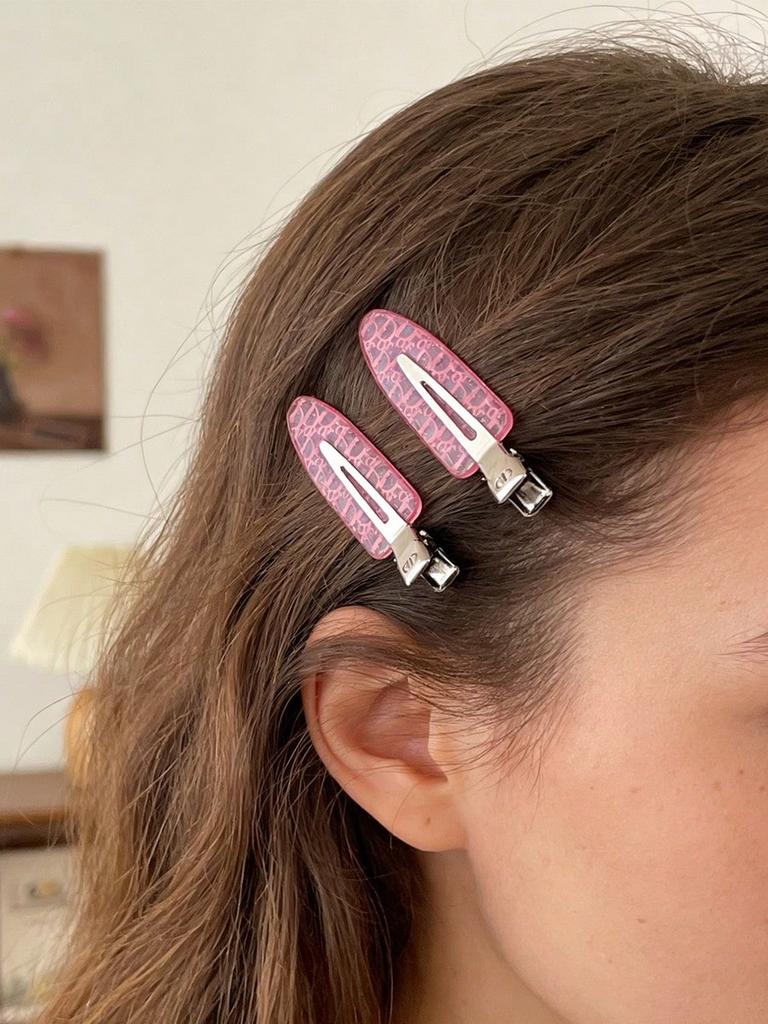 DIOR 2 Pcs Pink Transparent Logo Hair Clips Metal Alligator Barrettes Fashion Women Bangs Hair Accessories Daily Decor