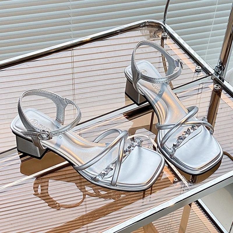 Модные ремешки Женские туфли на каблуке Сандалии Пряжка Серебристый Однотонный Летняя обувь для женщин Летние сексуальные туфли для вечеринок