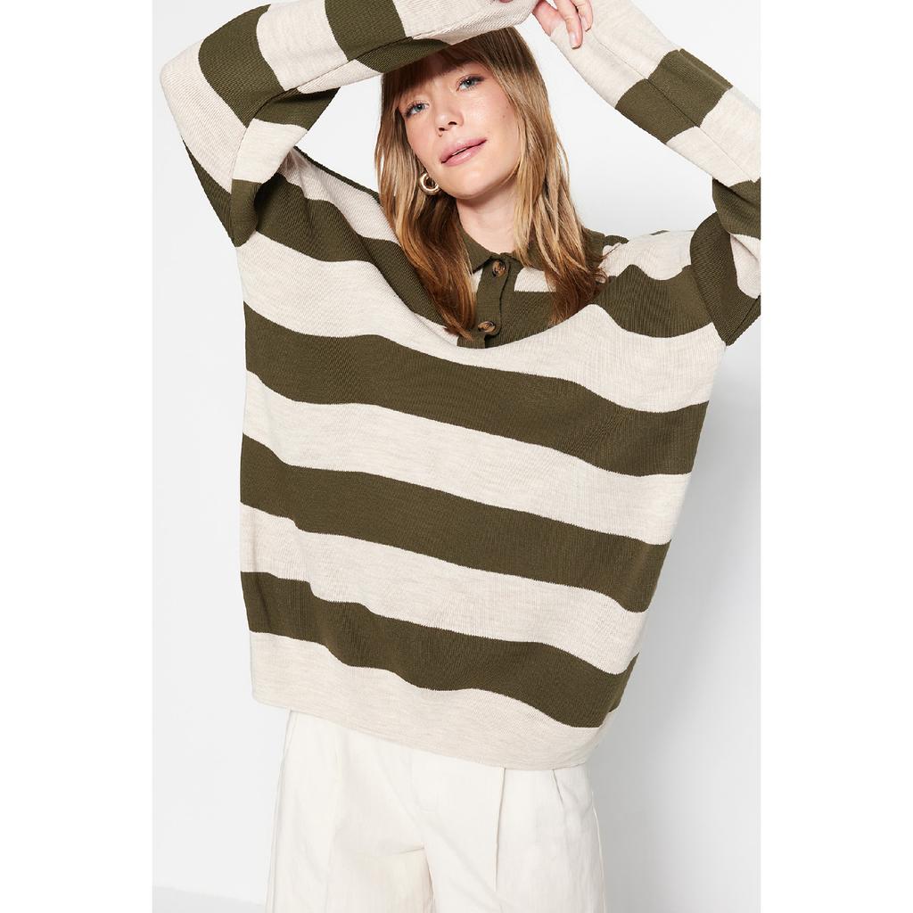 Черный полосатый трикотаж с воротником-поло Tctaw23kz00039