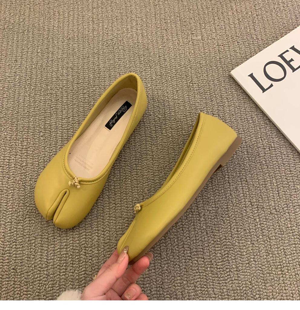 Туфли-бобы женские 2021 лето плоская подошва с разрезом на пальце и дизайном с пряжкой 'horsebit'