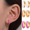 Красочные геометрические серьги в форме буквы C: Модный европейский и американский дизайн для женщин
