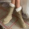 Зимние женские сапоги на платформе, высокие меховые туфли на среднем каблуке, короткие плюшевые мотоциклетные сапоги 2025 года, трендовые зимние ботинки на толстой подошве для женщин