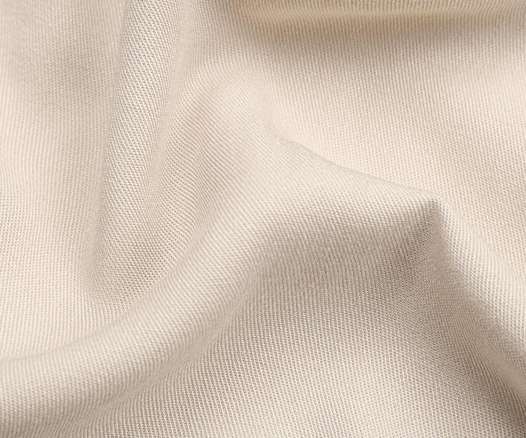 Летнее женское платье трапециевидной формы длиной до колена с V-образным вырезом без рукавов