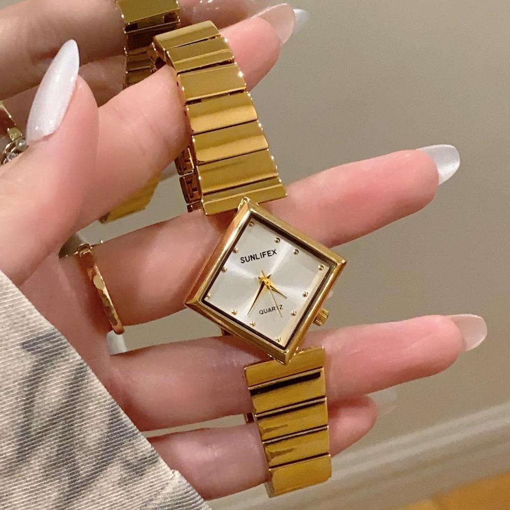Женские кварцевые часы SUNLIFEX из нержавеющей стали золотого цвета, с неправильным ромбовидным корпусом и бамбуковым браслетом