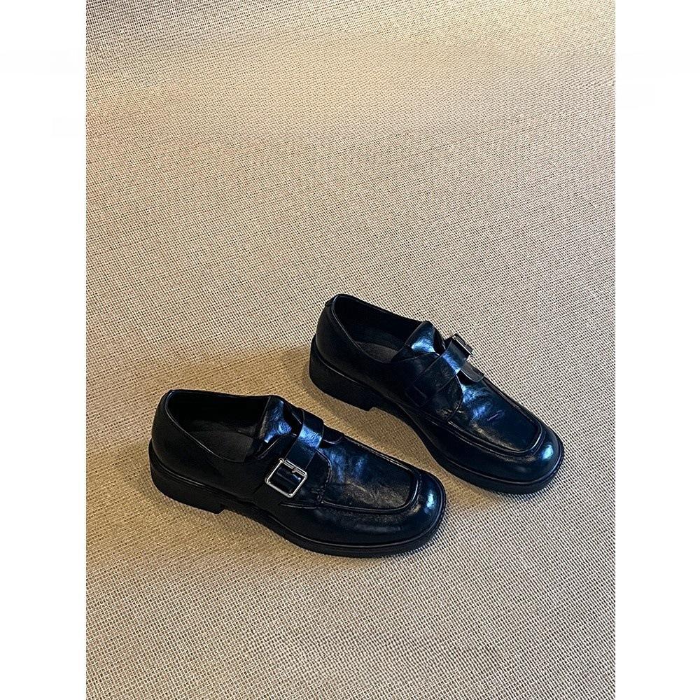 Маленькие кожаные туфли с квадратной пряжкой на ремне, женские туфли 2025 года на толстом каблуке в студенческом стиле, ленивые универсальные туфли-лодочки