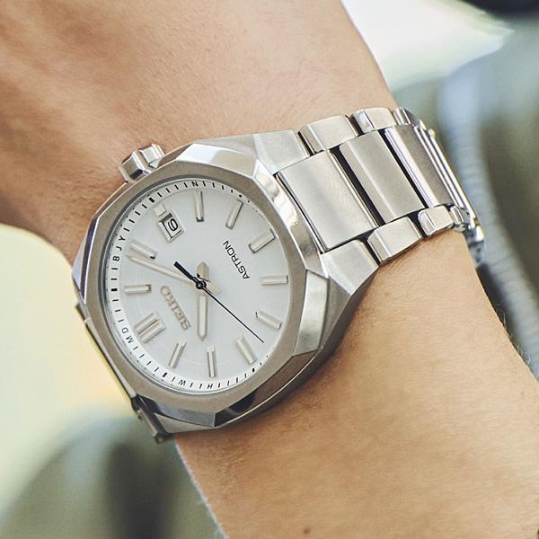 Seiko Men's SBXY081 (ASTRON NEXTER Solar Radio Controlled Men's Metal Band) Round Watch Silver