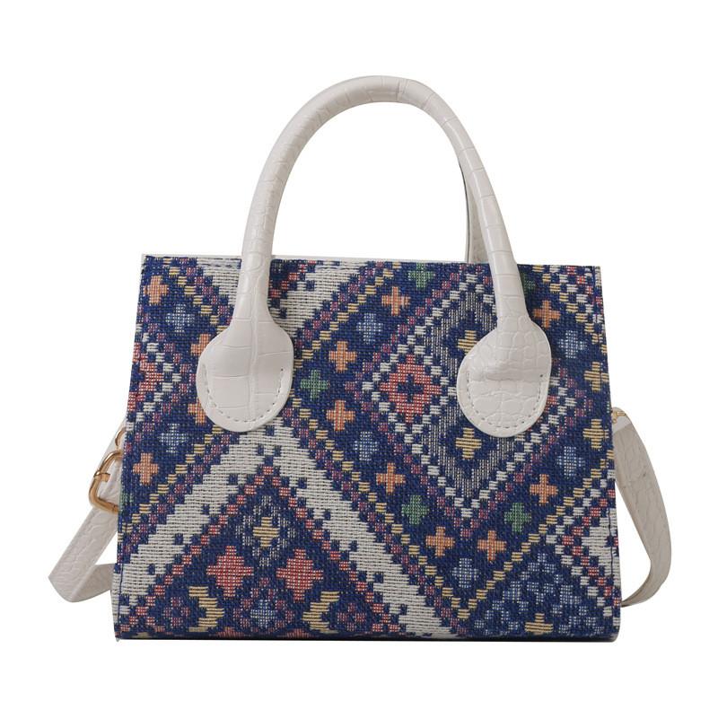 Street Style Pu Small Square Bag With Zipper Closure For Daily Use