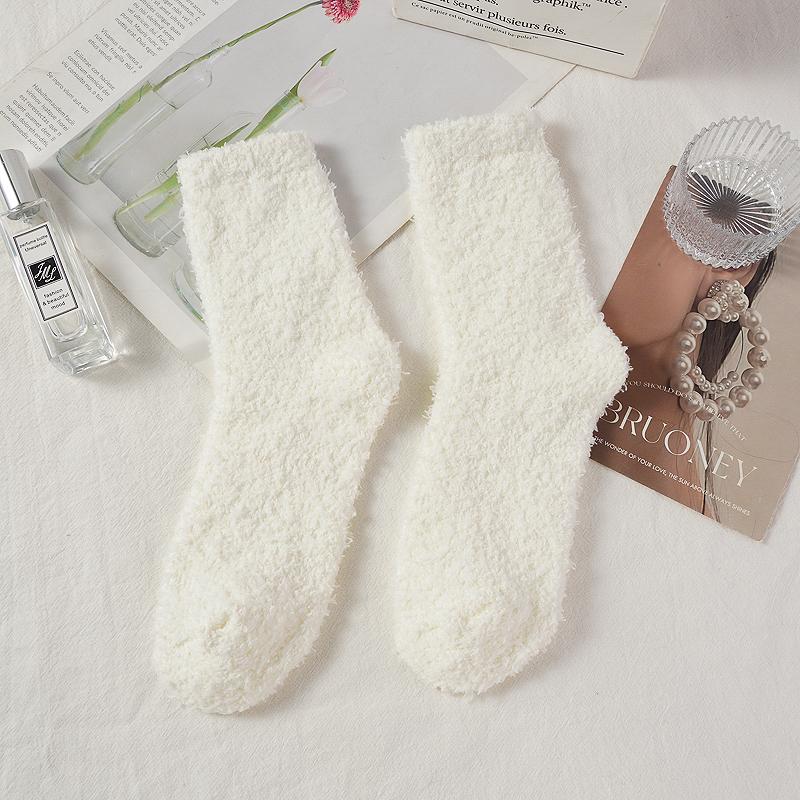 Coral Fleece Socks Fleece-lined Warm Sleep Socks Floor Socks Autumn and Winter Women's Mid-calf Socks Non-shedding