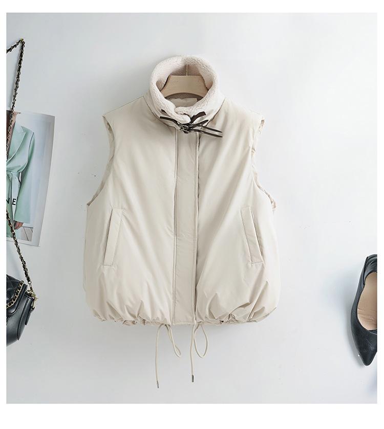 Winter wear fashionable and thin lamb wool lapel design sense loose with black vest top women's trend