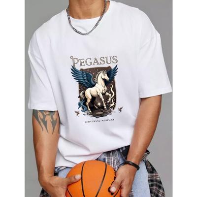 Белая футболка «Пегас» с изображением крылатого коня Пегаса и звездным фоном. Дизайн «Born Frank Wild Soul» для повседневной носки.