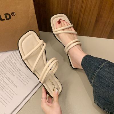 Французские тапочки на плоской подошве, женская летняя верхняя одежда 2025 года, новые однотонные тапочки с надписью «Fairy Wind», классные пляжные тапочки Ins Tide