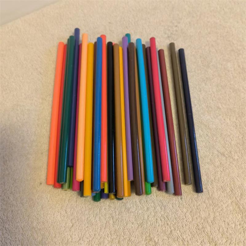100 Oil-Based Colored Pencils with Minor Defects for Drawing and Coloring