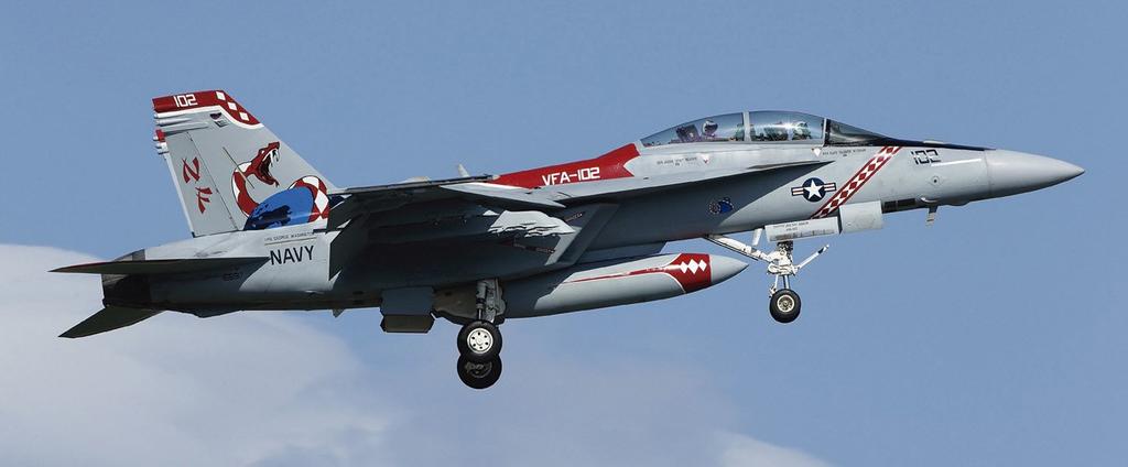 Хасегава 02165 Супер Хорнет 60-й 1/72 F/A-18F ″VFA-102 Anniversary″