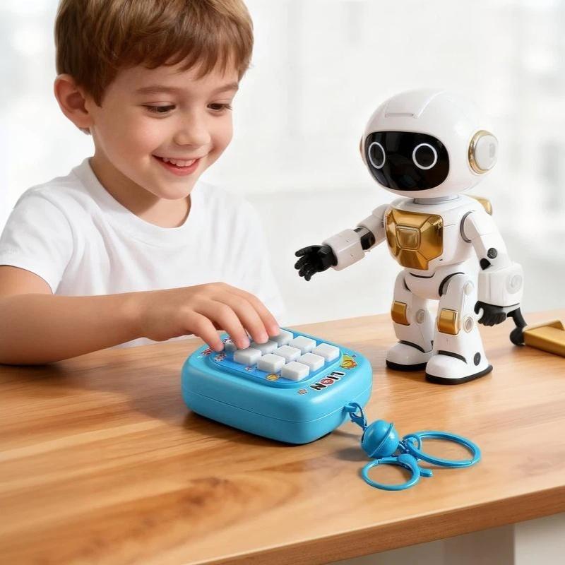 Электронная игра Крестики-нолики 4 в 1 Брелок Портативная интерактивная игрушка-головоломка Подходит для детей, взрослых, всех возрастов