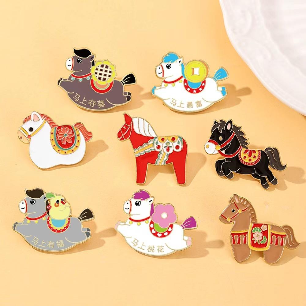 Cute Zodiac Horse Brooch Cartoon Horse Year Brooch Badge Pins Animal Brooch Women Accessories