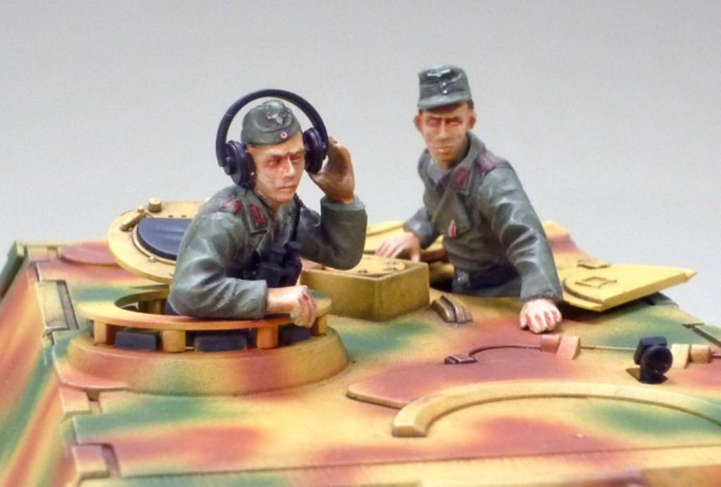 Tamiya Military Miniature Series 325 German Army Heavy Tank Destroyer Elefant Plastic Model 35325 1/35 No.