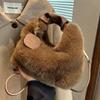 Зимняя плюшевая сумка для женщин, японская и корейская новая модная меховая сумка, универсальная нишевая сумка-кроссбоди на цепочке для женщин