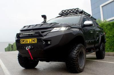 Передний бампер Dakar Чёрный с сенсором, с LED баром -2025 Защита картера для Mitsubishi L200 2015-2024 гг