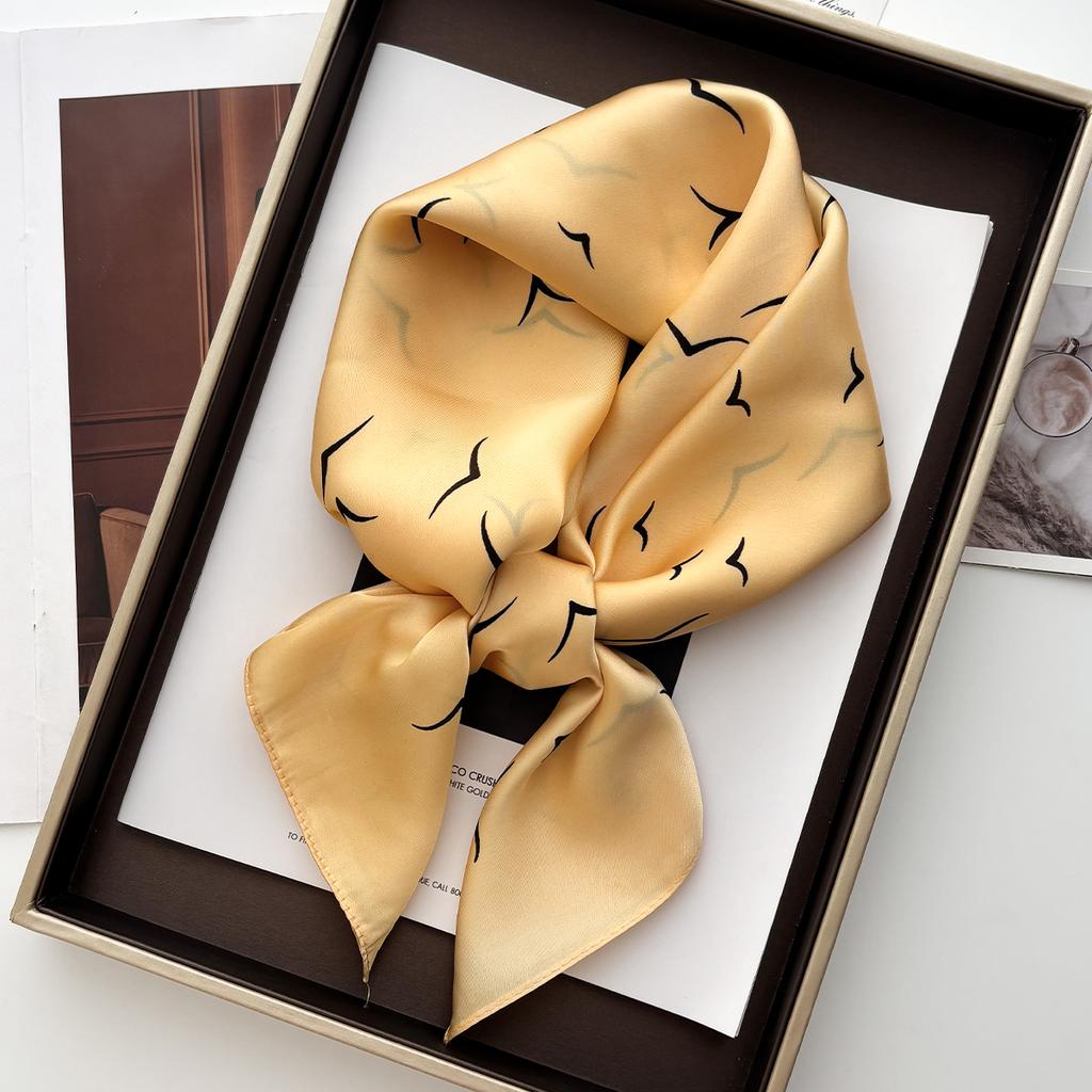 70cm Square Scarfs Retro Ptint Headscarf Women Foulard Banana Head Scarf Female Hijab Soft Satin Neckerchief