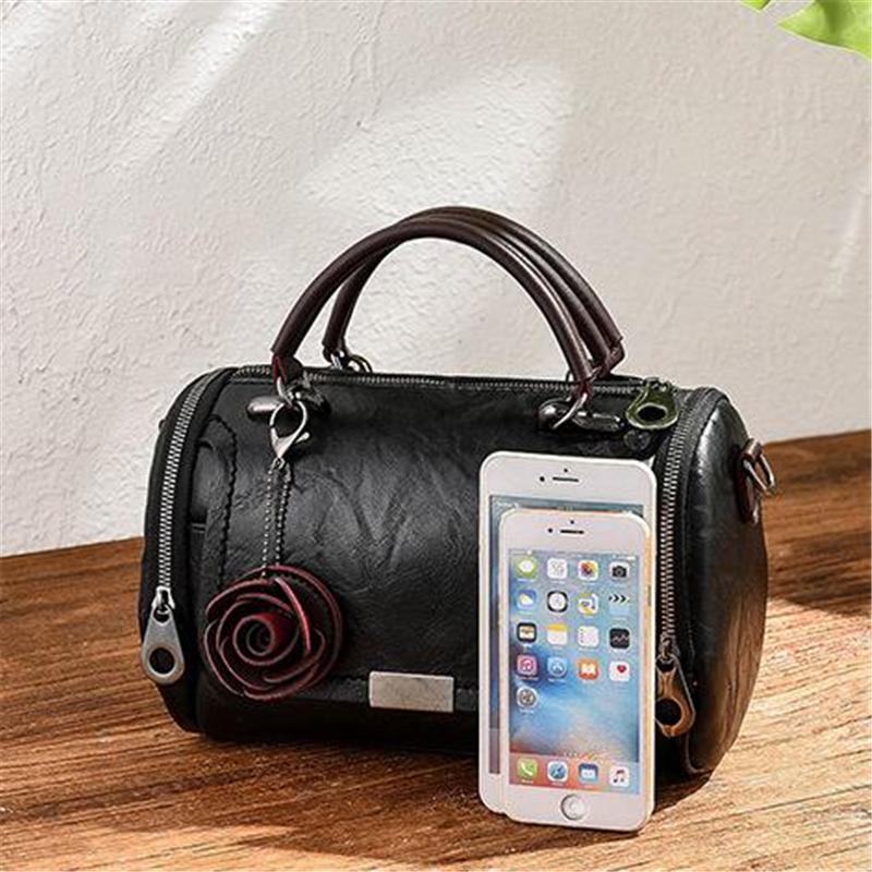 Женская сумка через плечо с цветочной подвеской Женские сумки через плечо Boston Bags