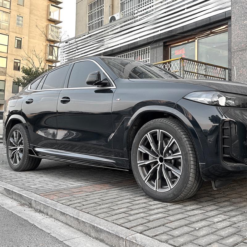 Комплект для внешней модификации BMW X6 G06 Sport 2019+: Передний сплиттер, Дефлектор, Заднее антикрыло, Пороги.