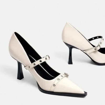 Модная женская обувь 2025 Модные туфли-лодочки на высоком каблуке с ремешком и пряжкой Новая металлическая отделка Офис и карьера Сексуальные туфли-лодочки с острым носком Женские