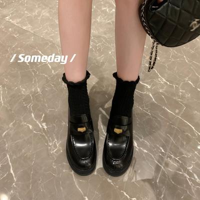 ! Туфли кожаные маленькие золотые монеты толстый каблук женские высокий каблук маленькие кожаные туфли