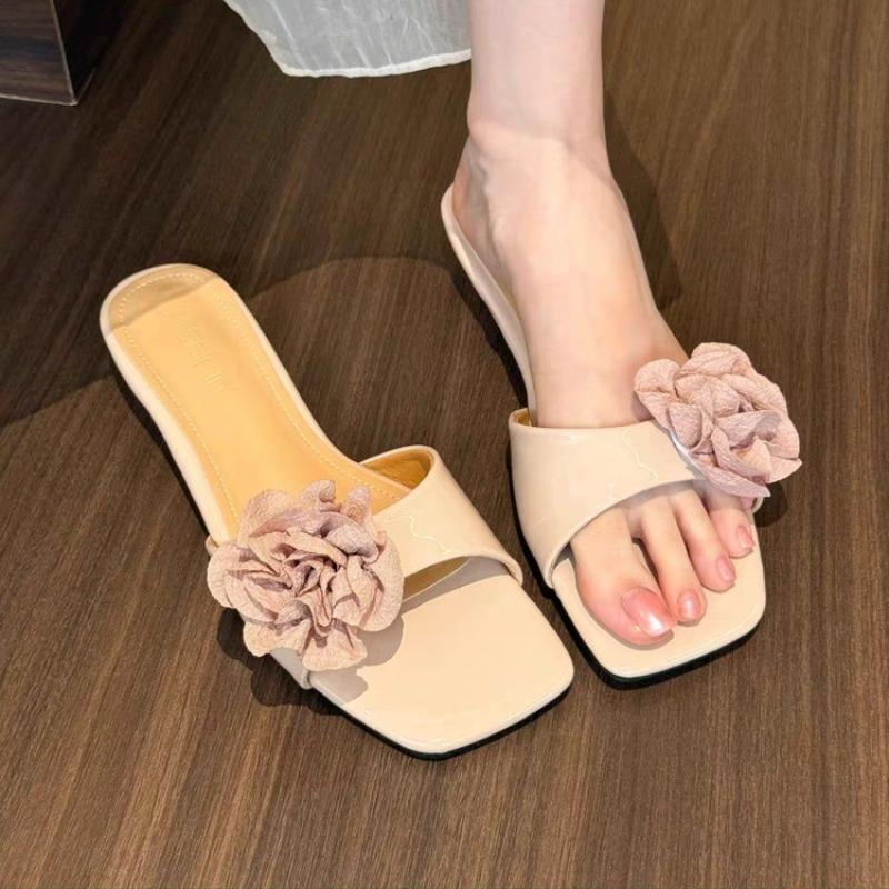 Slope Heel Open-toed One-word Slippers for Women In Summer, New Flower-decorated Square Head Cool Slippers
